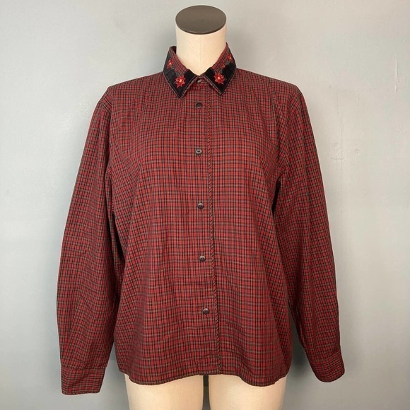 Karen Scott Red Green Plaid Velvet Trim Poinsettia Collar Button Up Shirt Size M - Picture 1 of 12